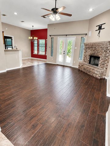 108 Tay Court, Weatherford, TX 76088