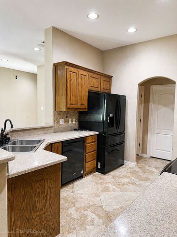 108 Tay Court, Weatherford, TX 76088