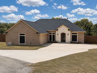 108 Tay Court, Weatherford, TX 76088