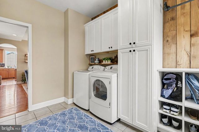1095 NEWBOLD LN, Mechanicsburg, PA 17050
