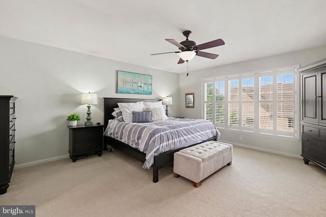 1095 NEWBOLD LN, Mechanicsburg, PA 17050