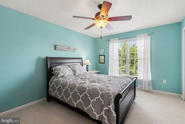1095 NEWBOLD LN, Mechanicsburg, PA 17050