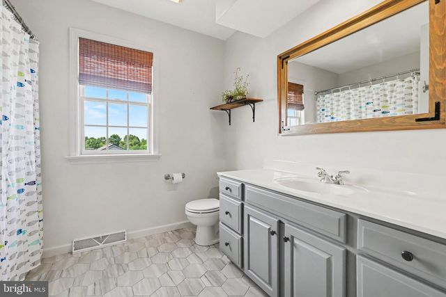 1095 NEWBOLD LN, Mechanicsburg, PA 17050