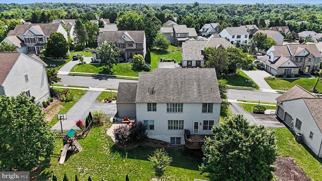 1095 NEWBOLD LN, Mechanicsburg, PA 17050