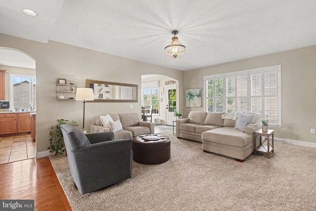 1095 NEWBOLD LN, Mechanicsburg, PA 17050