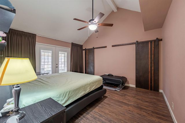 2111 Gray Falls Drive, Houston, TX 77077