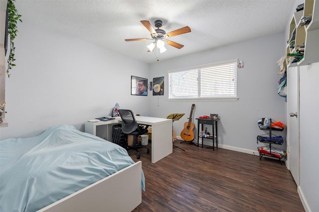 2111 Gray Falls Drive, Houston, TX 77077