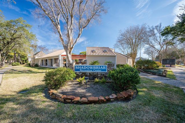 2111 Gray Falls Drive, Houston, TX 77077