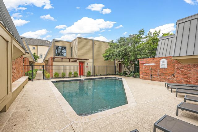 3939 Buena Vista Street B, Dallas, TX 75204