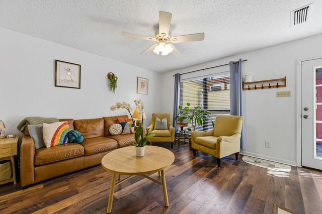 3939 Buena Vista Street B, Dallas, TX 75204