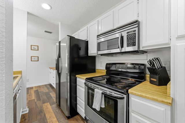 3939 Buena Vista Street B, Dallas, TX 75204