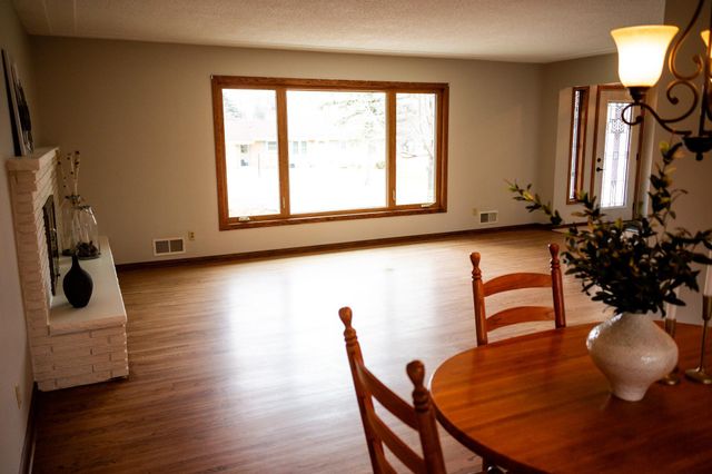 9216 Upton Avenue S, Bloomington, MN 55431