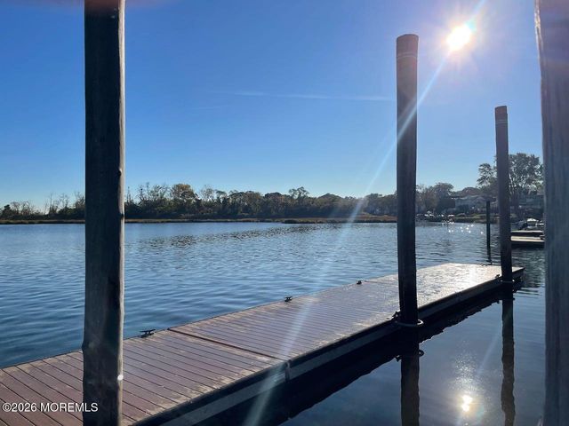 8 Avenue Of Two Rivers, Rumson, NJ 07760