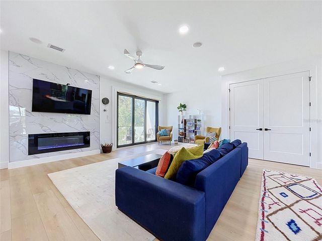 101 W WARREN AVENUE 3, Tampa, FL 33602