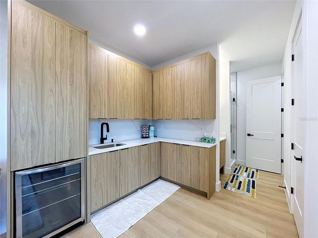 101 W WARREN AVENUE 3, Tampa, FL 33602