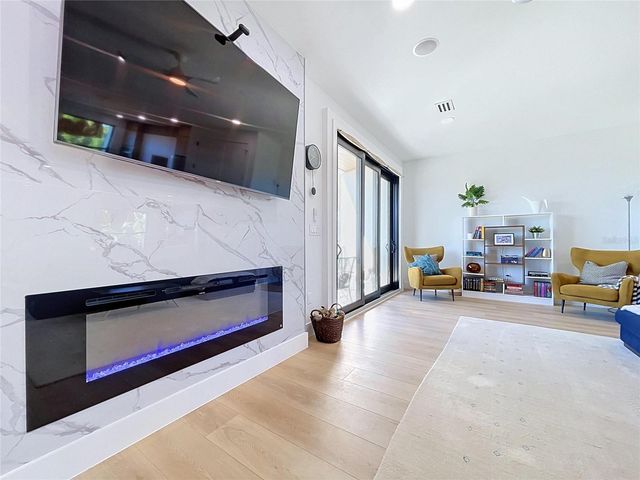 101 W WARREN AVENUE 3, Tampa, FL 33602