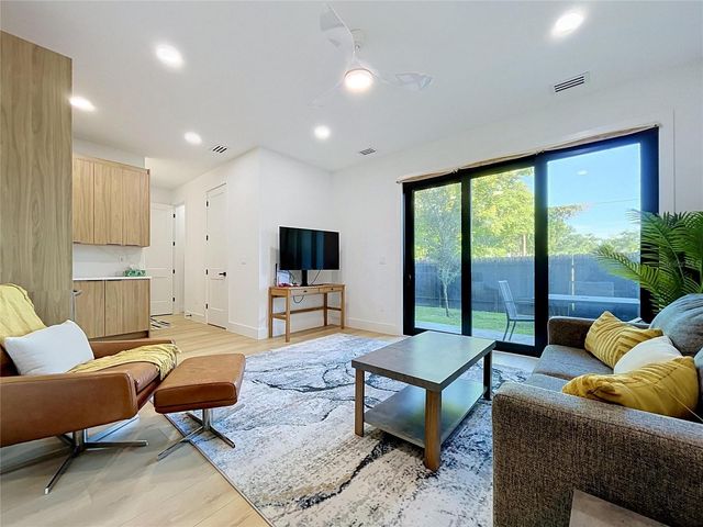 101 W WARREN AVENUE 3, Tampa, FL 33602