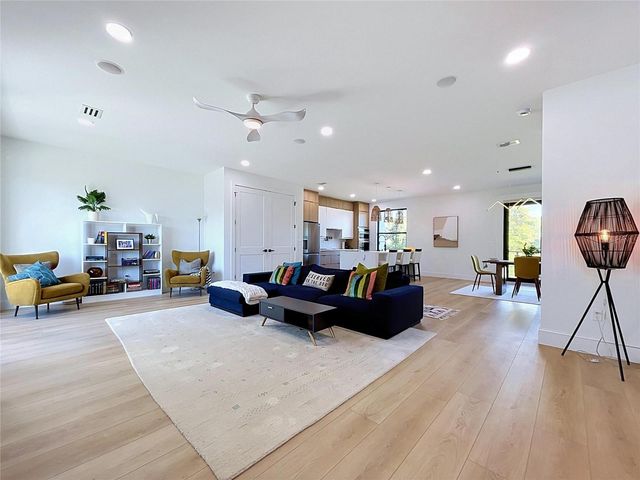 101 W WARREN AVENUE 3, Tampa, FL 33602