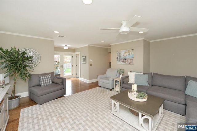 6 Long Avenue, Mahwah, NJ 07430