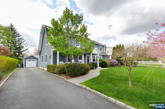 6 Long Avenue, Mahwah, NJ 07430