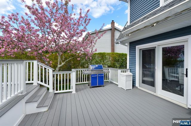 6 Long Avenue, Mahwah, NJ 07430