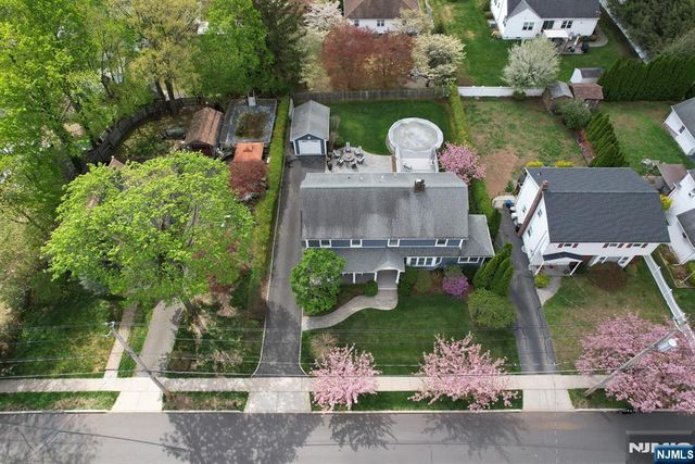 6 Long Avenue, Mahwah, NJ 07430