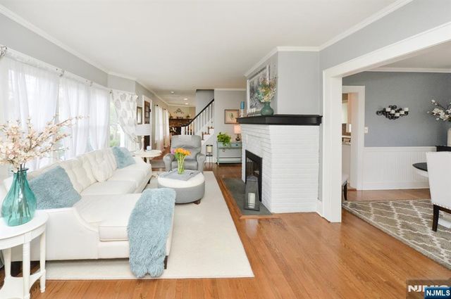 6 Long Avenue, Mahwah, NJ 07430