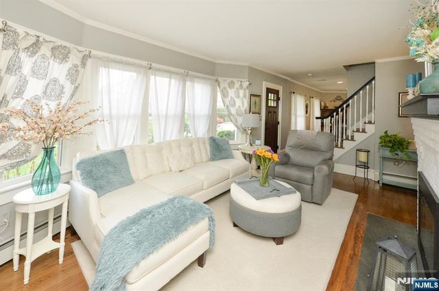 6 Long Avenue, Mahwah, NJ 07430