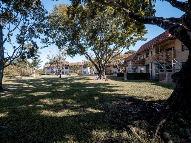 15801 W Waterside Cir 104, Sunrise, FL 33326