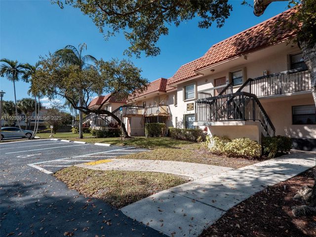 15801 W Waterside Cir 104, Sunrise, FL 33326