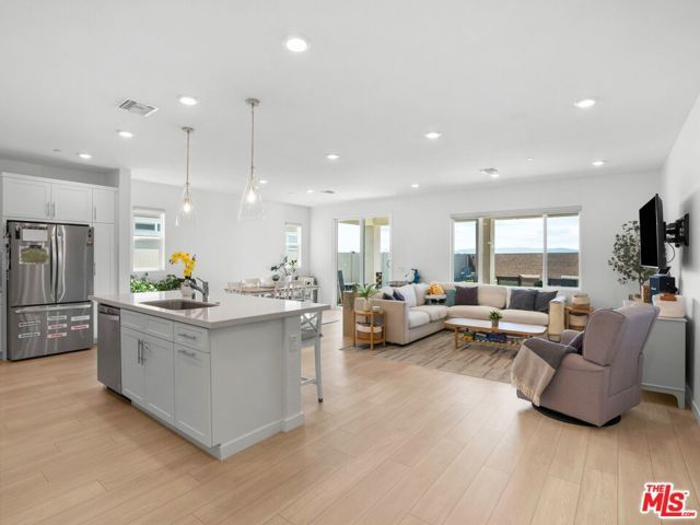 6359 Minford Street, Lancaster, CA 93536