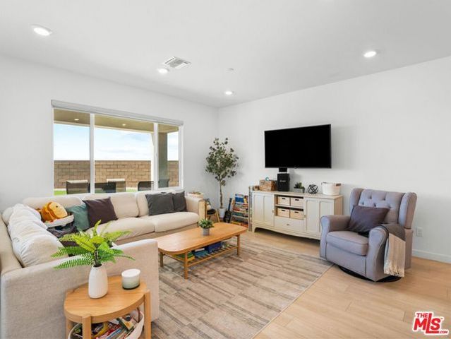 6359 Minford Street, Lancaster, CA 93536
