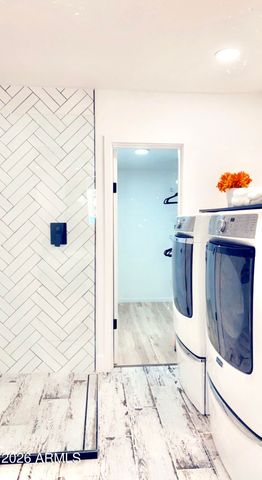 1233 E WEBER Drive, Tempe, AZ 85288