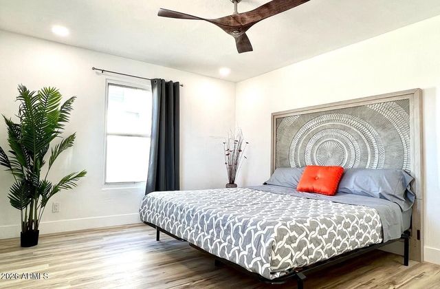 1233 E WEBER Drive, Tempe, AZ 85288