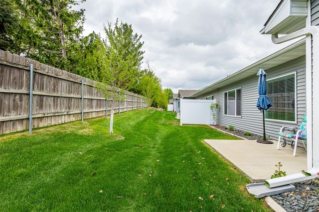 135 SE Silver Pointe Drive, Waukee, IA 50263