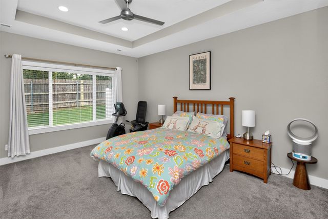 135 SE Silver Pointe Drive, Waukee, IA 50263