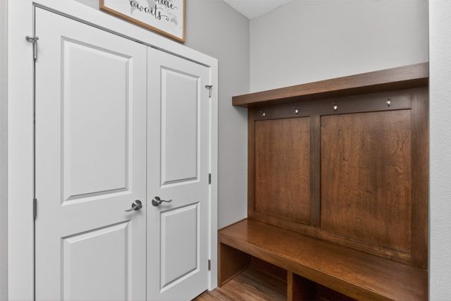 135 SE Silver Pointe Drive, Waukee, IA 50263