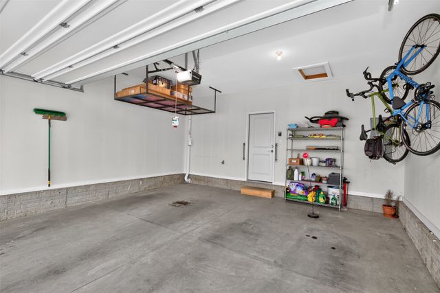 135 SE Silver Pointe Drive, Waukee, IA 50263