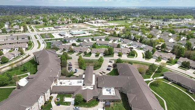 135 SE Silver Pointe Drive, Waukee, IA 50263