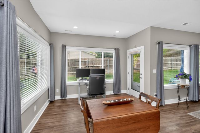 135 SE Silver Pointe Drive, Waukee, IA 50263