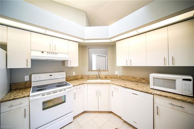 25431 Fairway Dunes CT, Bonita Springs, FL 34135