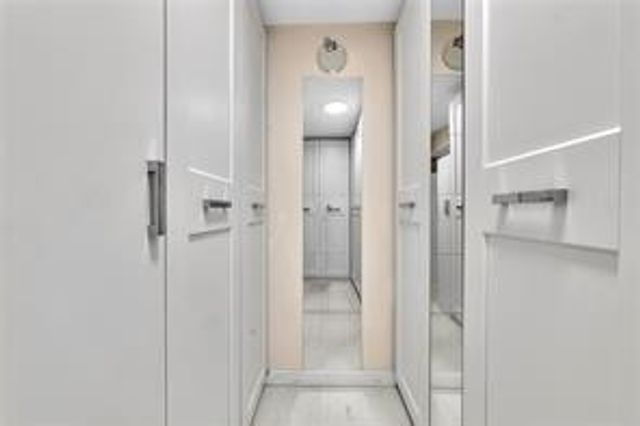 1520 Whitehall Drive 405, Davie, FL 33324