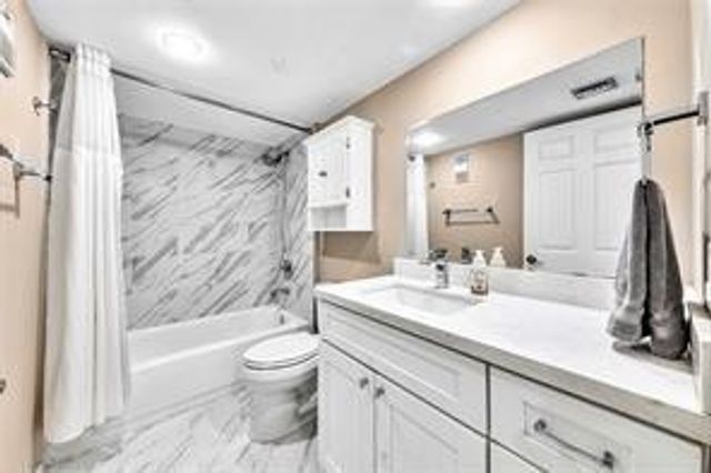 1520 Whitehall Drive 405, Davie, FL 33324