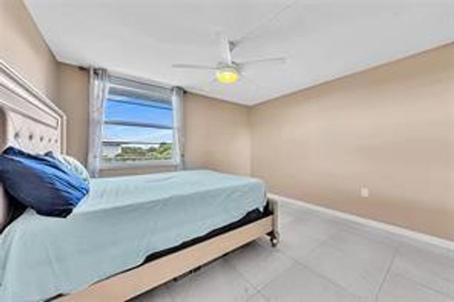 1520 Whitehall Drive 405, Davie, FL 33324