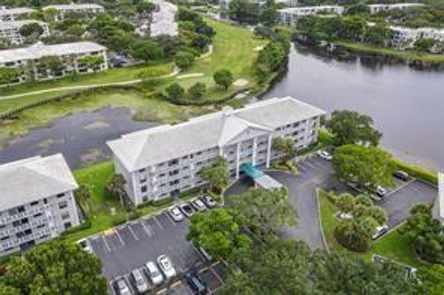 1520 Whitehall Drive 405, Davie, FL 33324