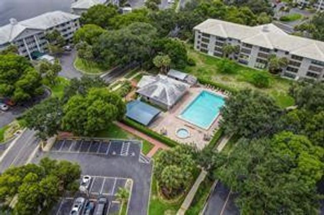 1520 Whitehall Drive 405, Davie, FL 33324