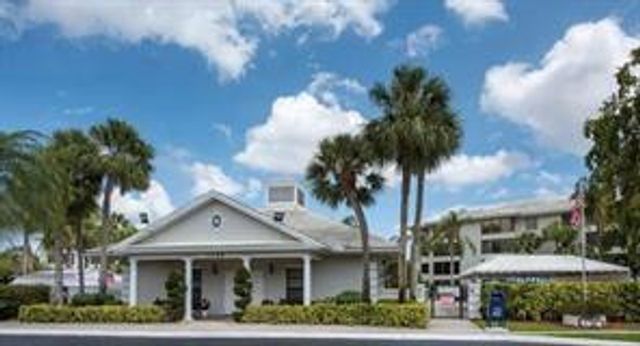 1520 Whitehall Drive 405, Davie, FL 33324