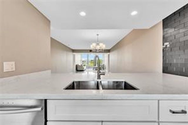 1520 Whitehall Drive 405, Davie, FL 33324