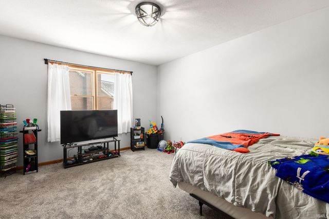 15861 Fair Banks Court, Granger, IN 46530