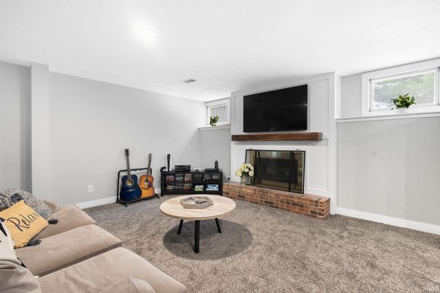 15861 Fair Banks Court, Granger, IN 46530